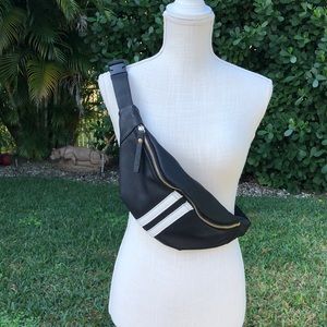 BAM FOREVER BLACK VEGAN LEATHER FANNY BAG LARGE